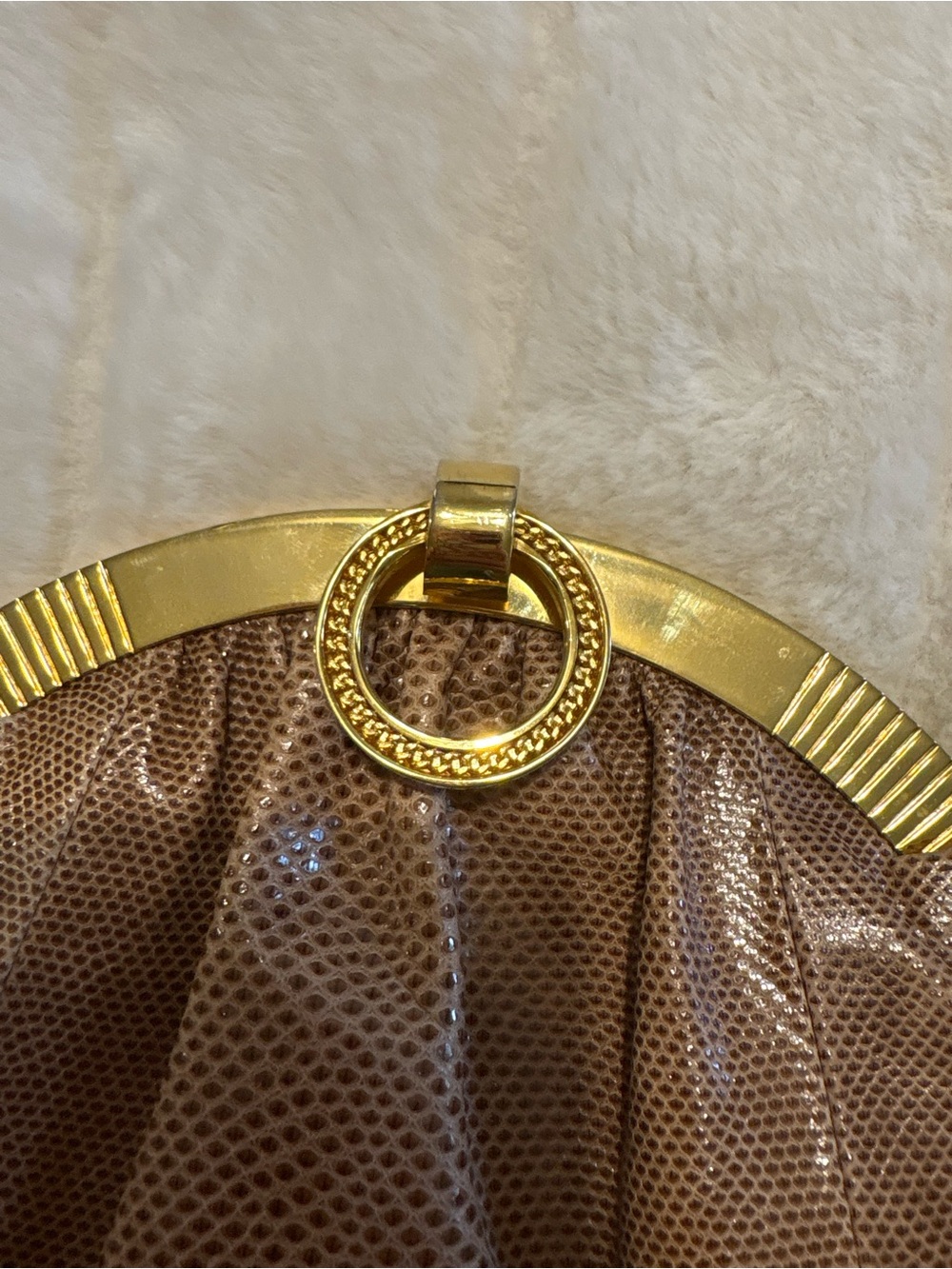 Vintage Susan Gail Snake Skin Textured Shoulder Bag with Gold Ring Accent - Picture 2 of 6